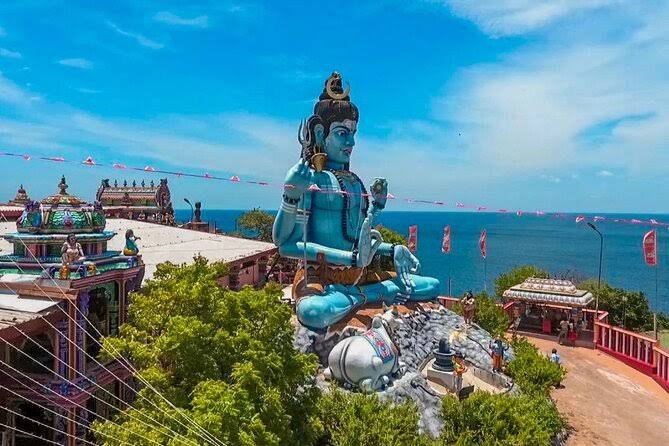 Shiva statue at Koneswaram Temple, Trincomalee